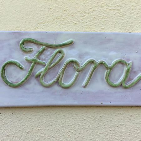 Casale La Fata -Tipico Toscano Immerso Nelle Colline Tra Lucca E Versilia, 6 Appartamenti Indipendenti Камайоре Екстериор снимка