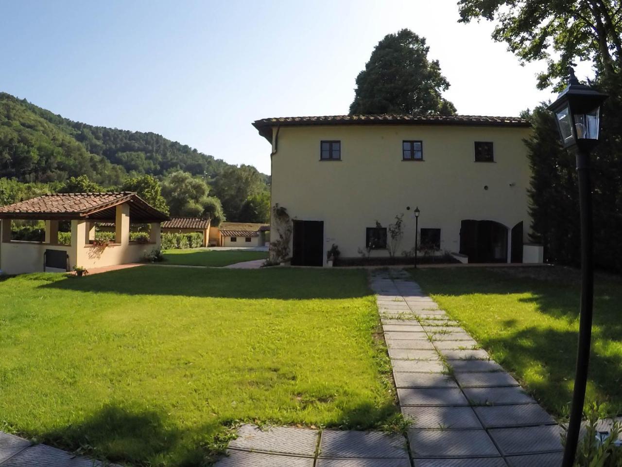 Casale La Fata -Tipico Toscano Immerso Nelle Colline Tra Lucca E Versilia, 6 Appartamenti Indipendenti Камайоре Екстериор снимка