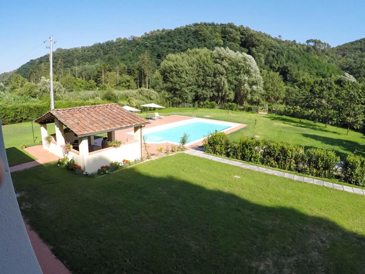 Casale La Fata -Tipico Toscano Immerso Nelle Colline Tra Lucca E Versilia, 6 Appartamenti Indipendenti Камайоре Екстериор снимка